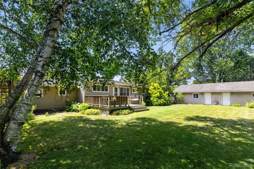 1279 E Burnside Road Deerfield Township, MI 48461