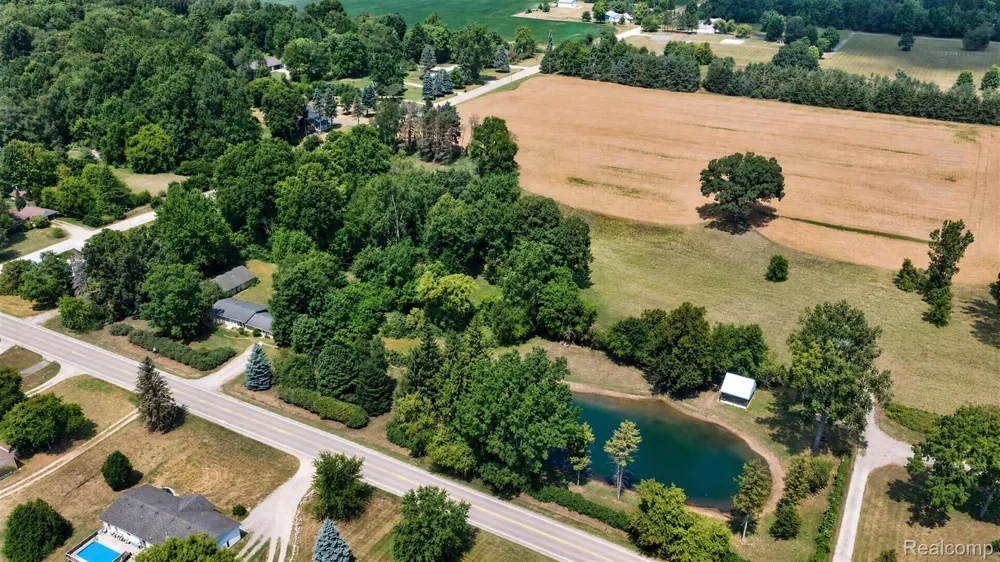 1279 E Burnside Road Deerfield Township, MI 48461