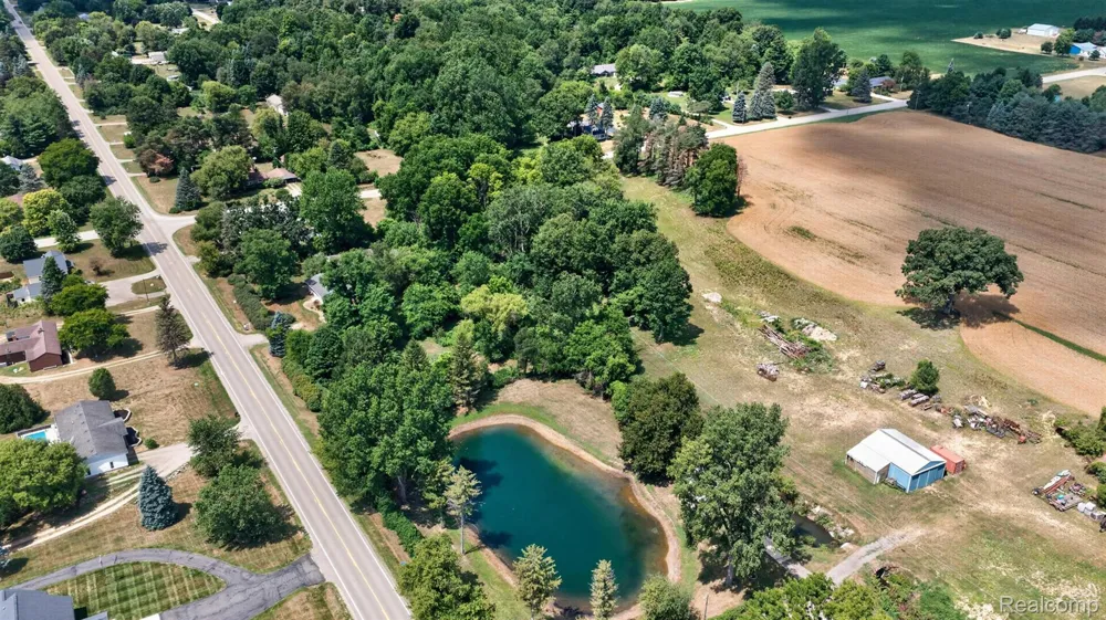 1279 E Burnside Road Deerfield Township, MI 48461