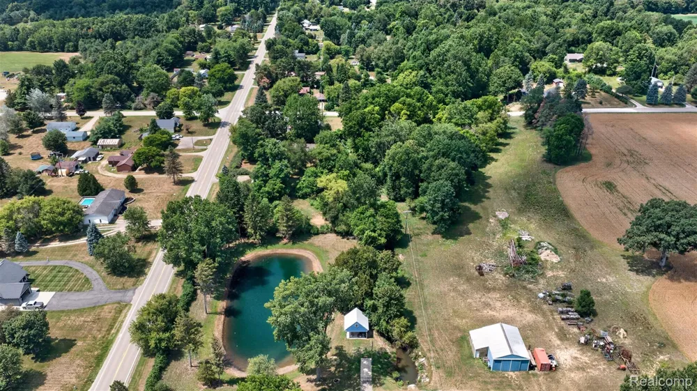 1279 E Burnside Road Deerfield Township, MI 48461