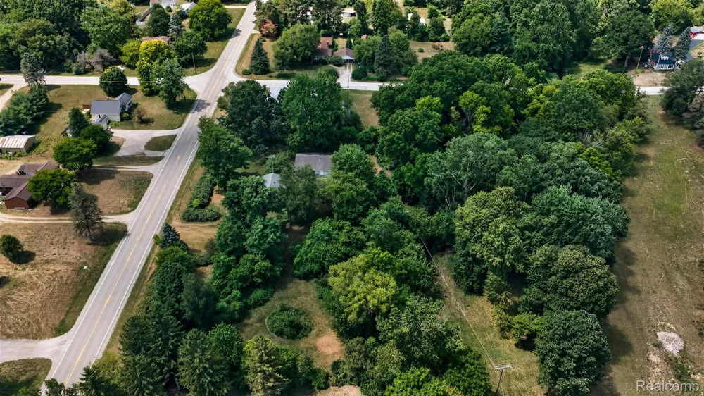 1279 E Burnside Road Deerfield Township, MI 48461