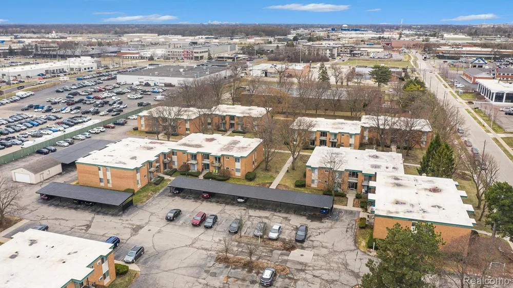1840 Axtell Drive #7 Troy City, MI 48084