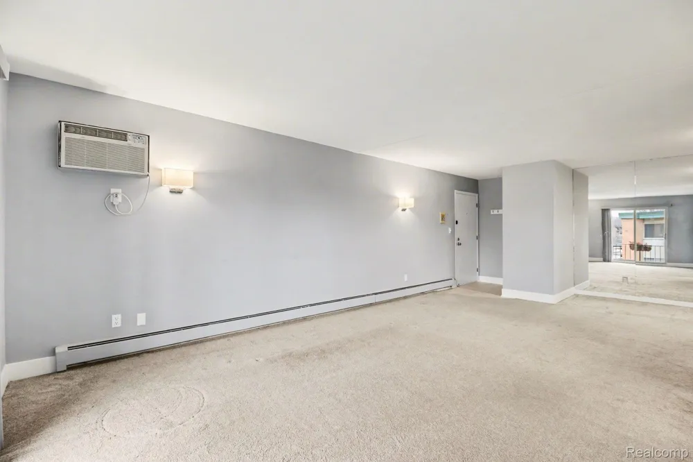 1840 Axtell Drive #7 Troy City, MI 48084