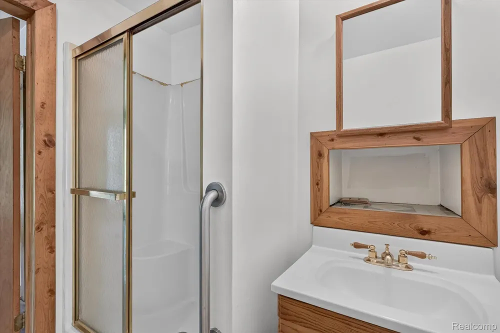 10470 Baldwin Road Gaines Township, MI 48436