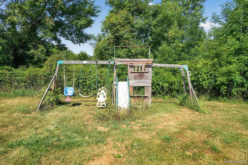 10470 Baldwin Road Gaines Township, MI 48436