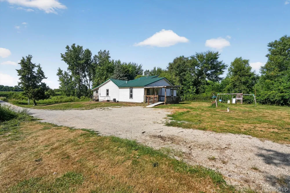 10470 Baldwin Road Gaines Township, MI 48436