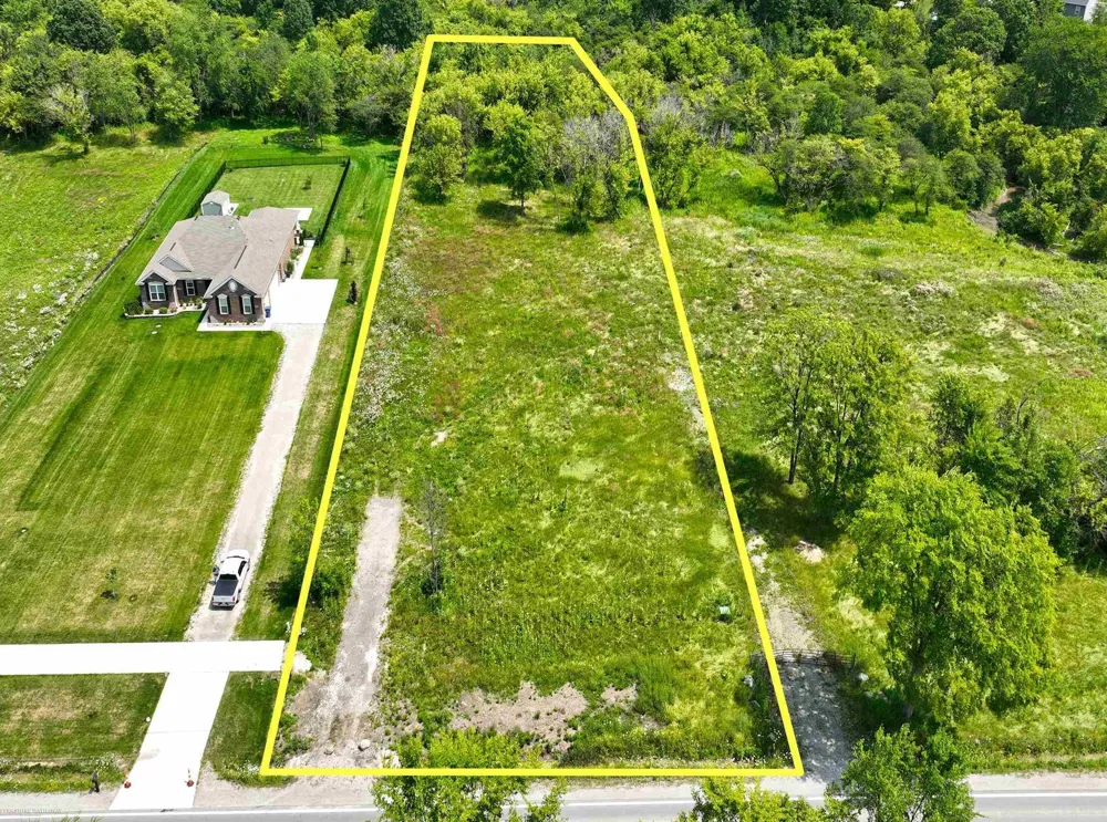 54654 Washington Street Chesterfield Township, MI 48047