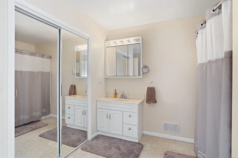 6649 122nd Avenue Ganges Township, MI 49408