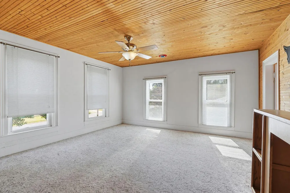 6649 122nd Avenue Ganges Township, MI 49408
