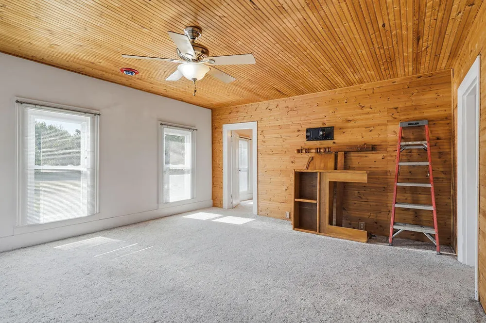 6649 122nd Avenue Ganges Township, MI 49408