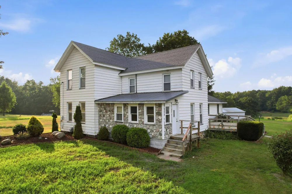 6649 122nd Avenue Ganges Township, MI 49408