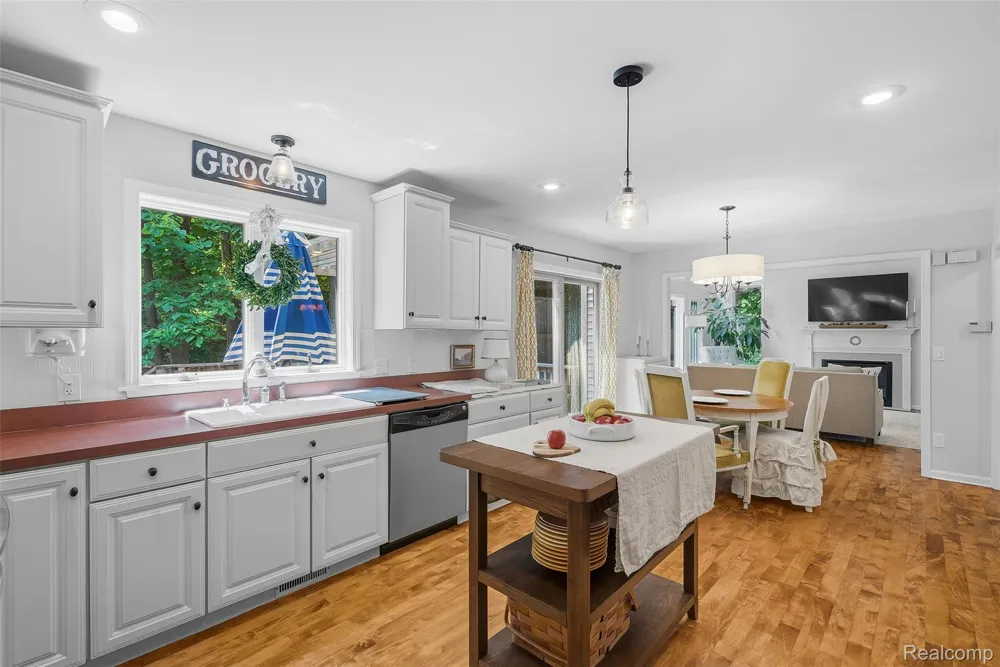 9293 Oakview Drive Swartz Creek City, MI 48473