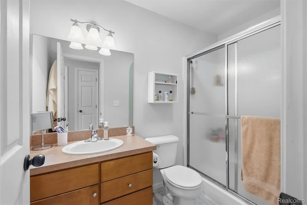 9293 Oakview Drive Swartz Creek City, MI 48473