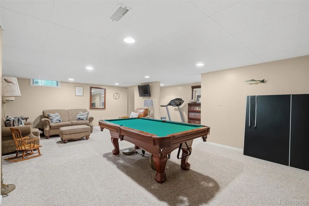 9293 Oakview Drive Swartz Creek City, MI 48473