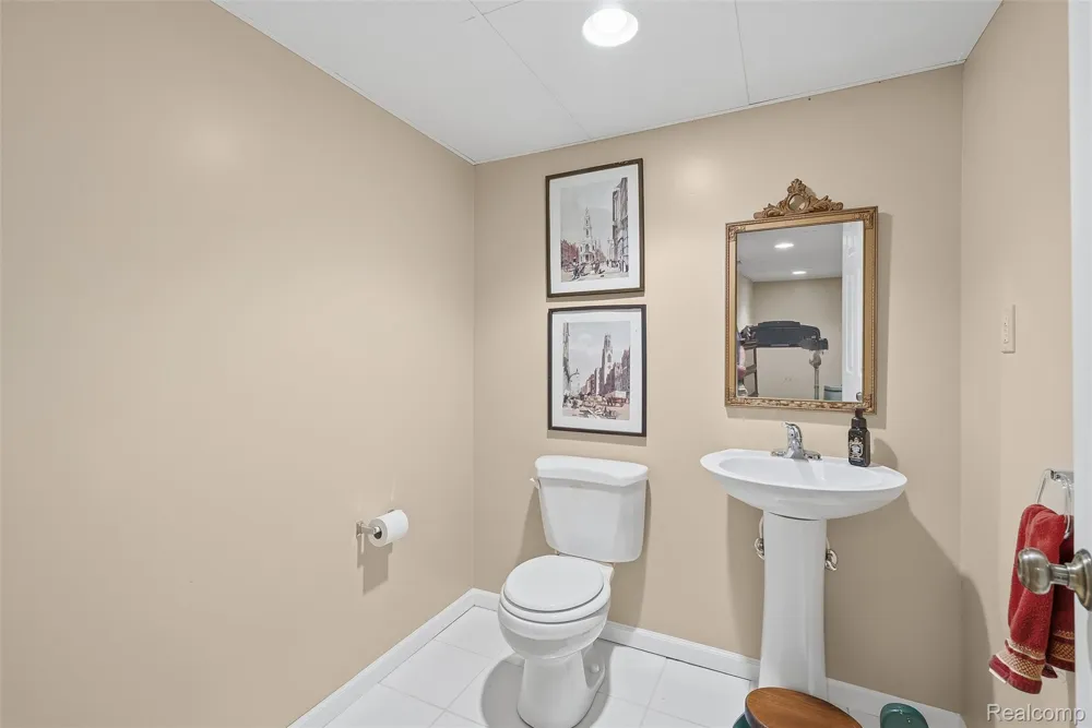 9293 Oakview Drive Swartz Creek City, MI 48473