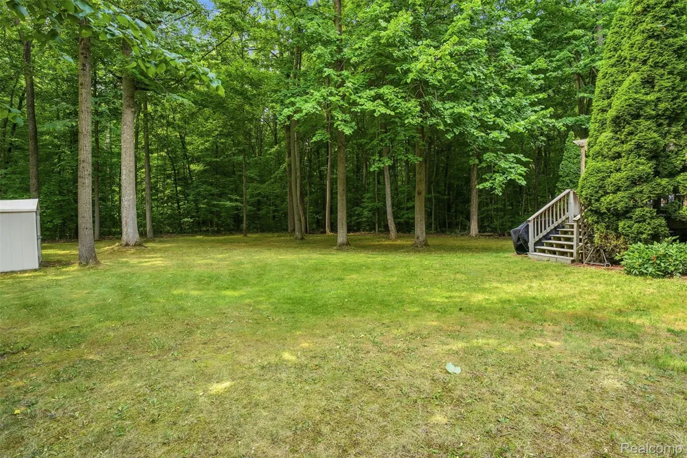 9293 Oakview Drive Swartz Creek City, MI 48473