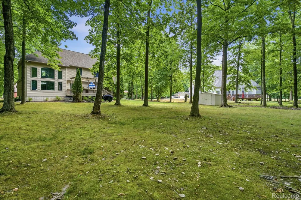 9293 Oakview Drive Swartz Creek City, MI 48473