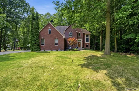 9293 Oakview Drive
