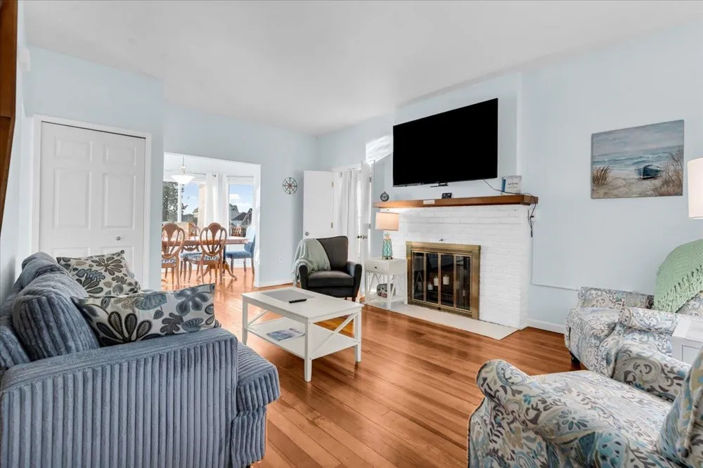 1748 Saint Clair River Drive Algonac City, MI 48001