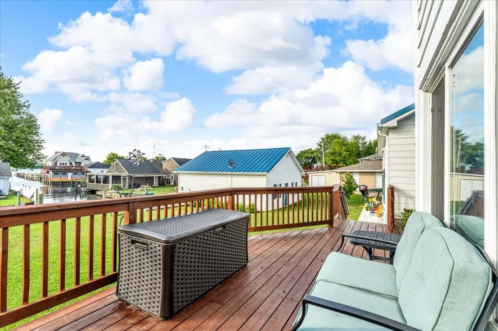 1748 Saint Clair River Drive Algonac City, MI 48001