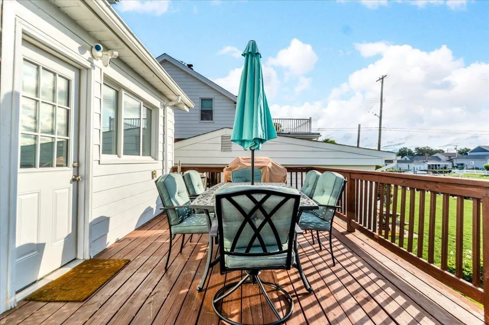 1748 Saint Clair River Drive Algonac City, MI 48001