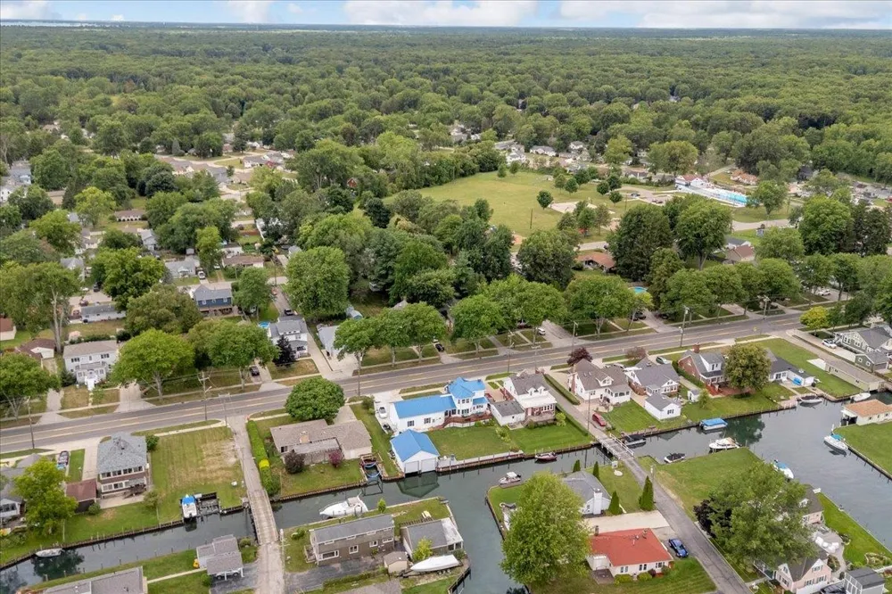 1748 Saint Clair River Drive Algonac City, MI 48001