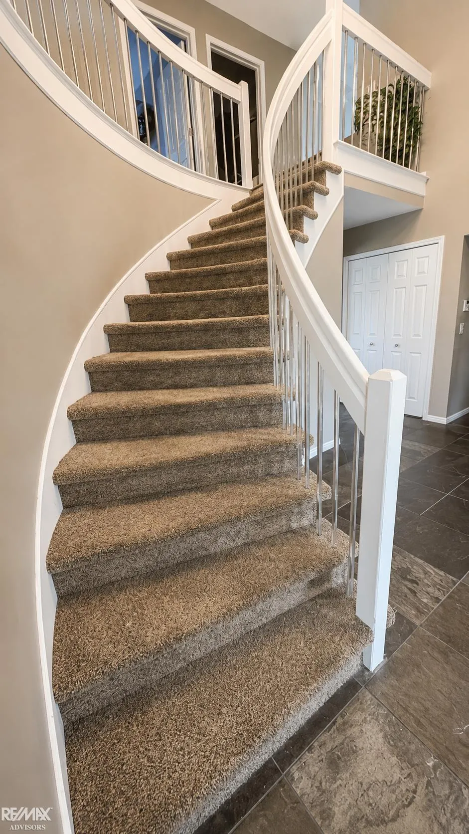 46654 West Ridge Drive Macomb Township, MI 48044