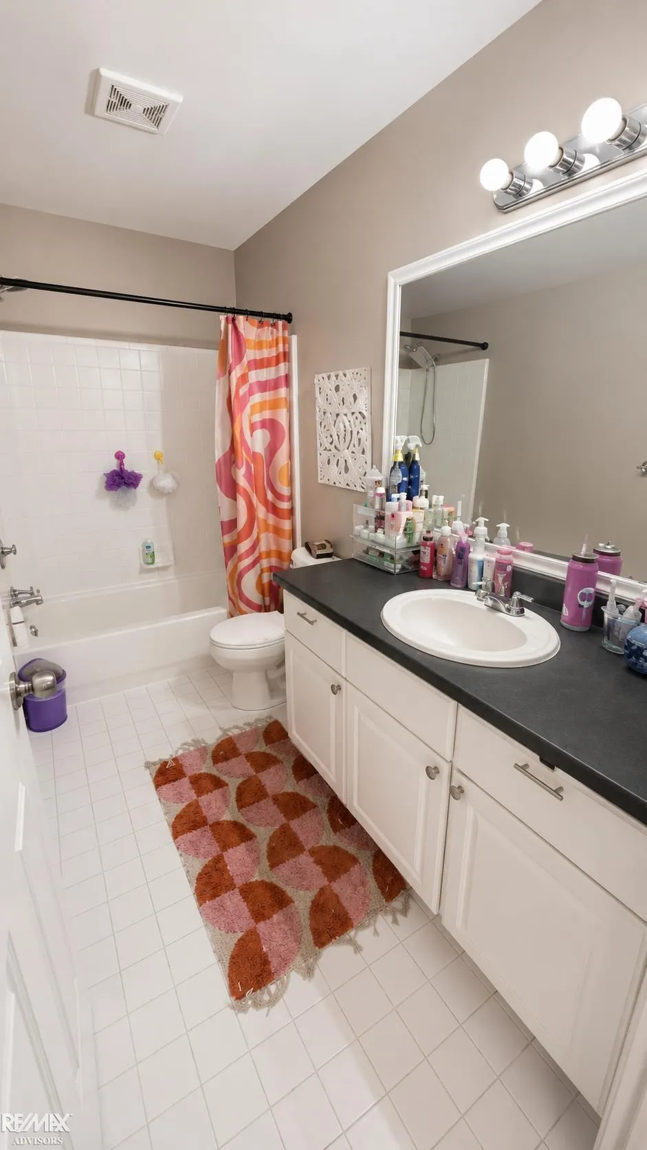 46654 West Ridge Drive Macomb Township, MI 48044