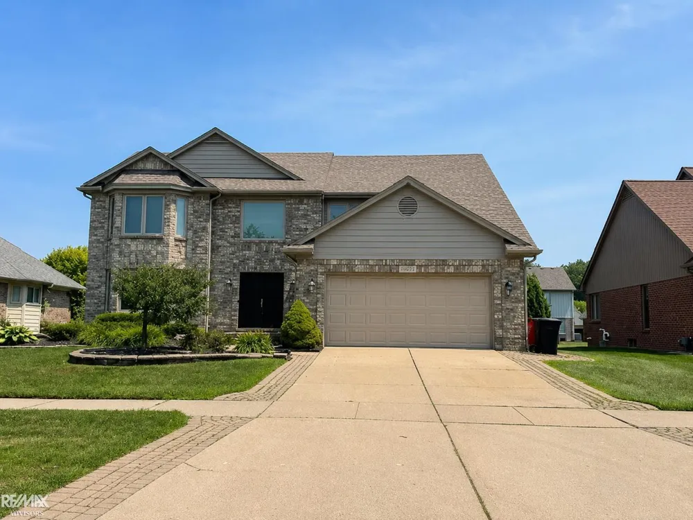 46654 West Ridge Drive Macomb Township, MI 48044