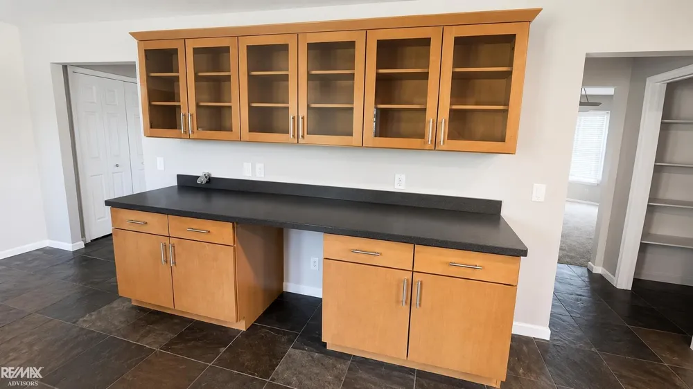 46654 West Ridge Drive Macomb Township, MI 48044
