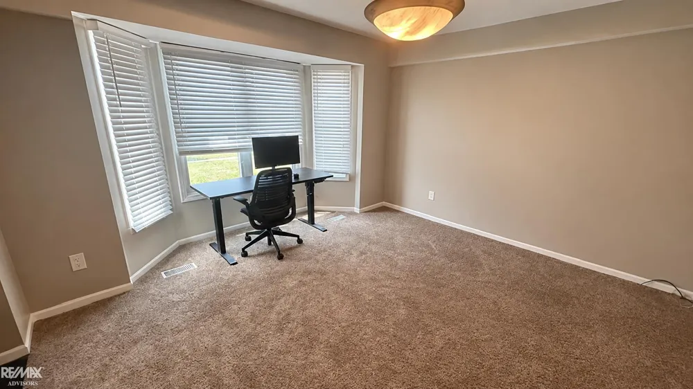 46654 West Ridge Drive Macomb Township, MI 48044