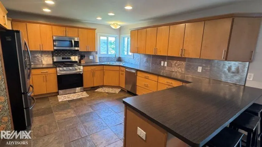 46654 West Ridge Drive Macomb Township, MI 48044