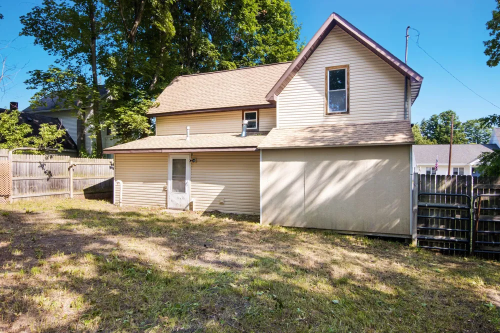 8087 W State Street Central Lake Township, MI 49622