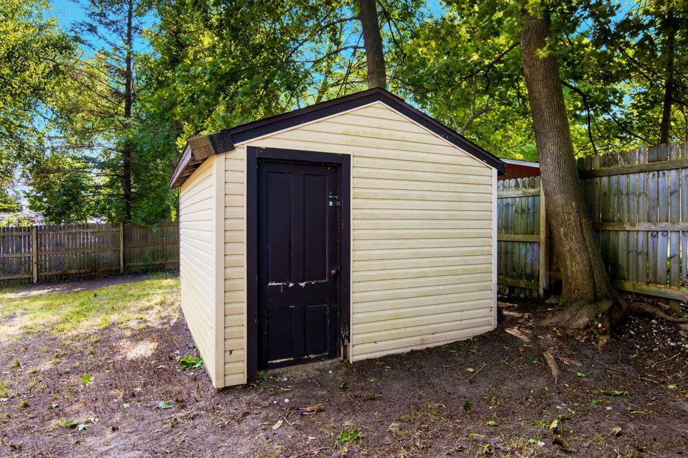 8087 W State Street Central Lake Township, MI 49622