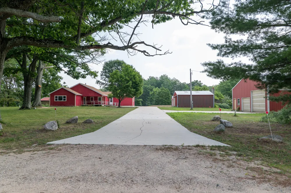 3820 Beech Avenue Goodwell Township, MI 49349