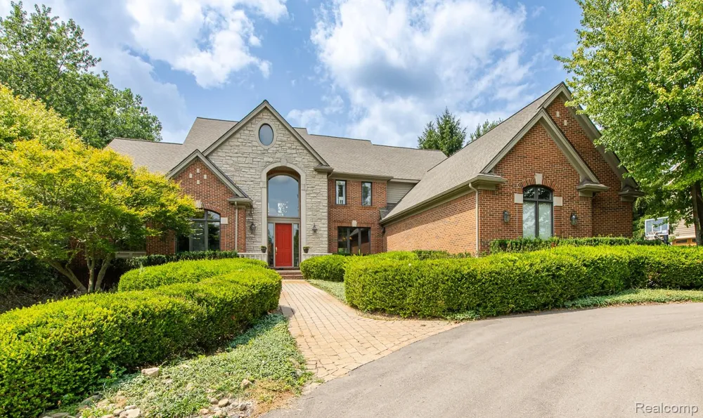 3720 Northwood Drive West Bloomfield Charter Township, MI 48324