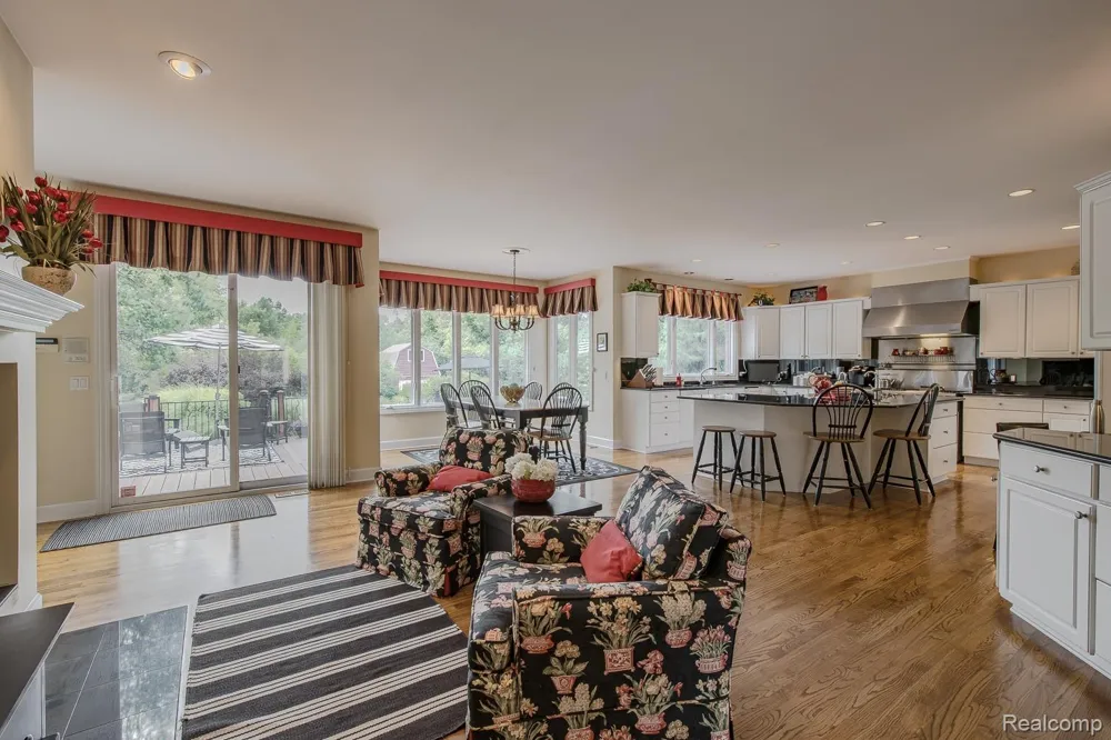 3720 Northwood Drive West Bloomfield Charter Township, MI 48324