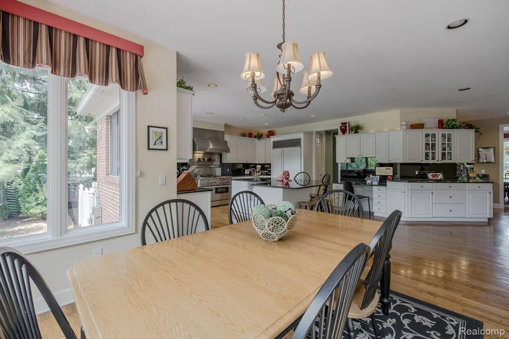 3720 Northwood Drive West Bloomfield Charter Township, MI 48324