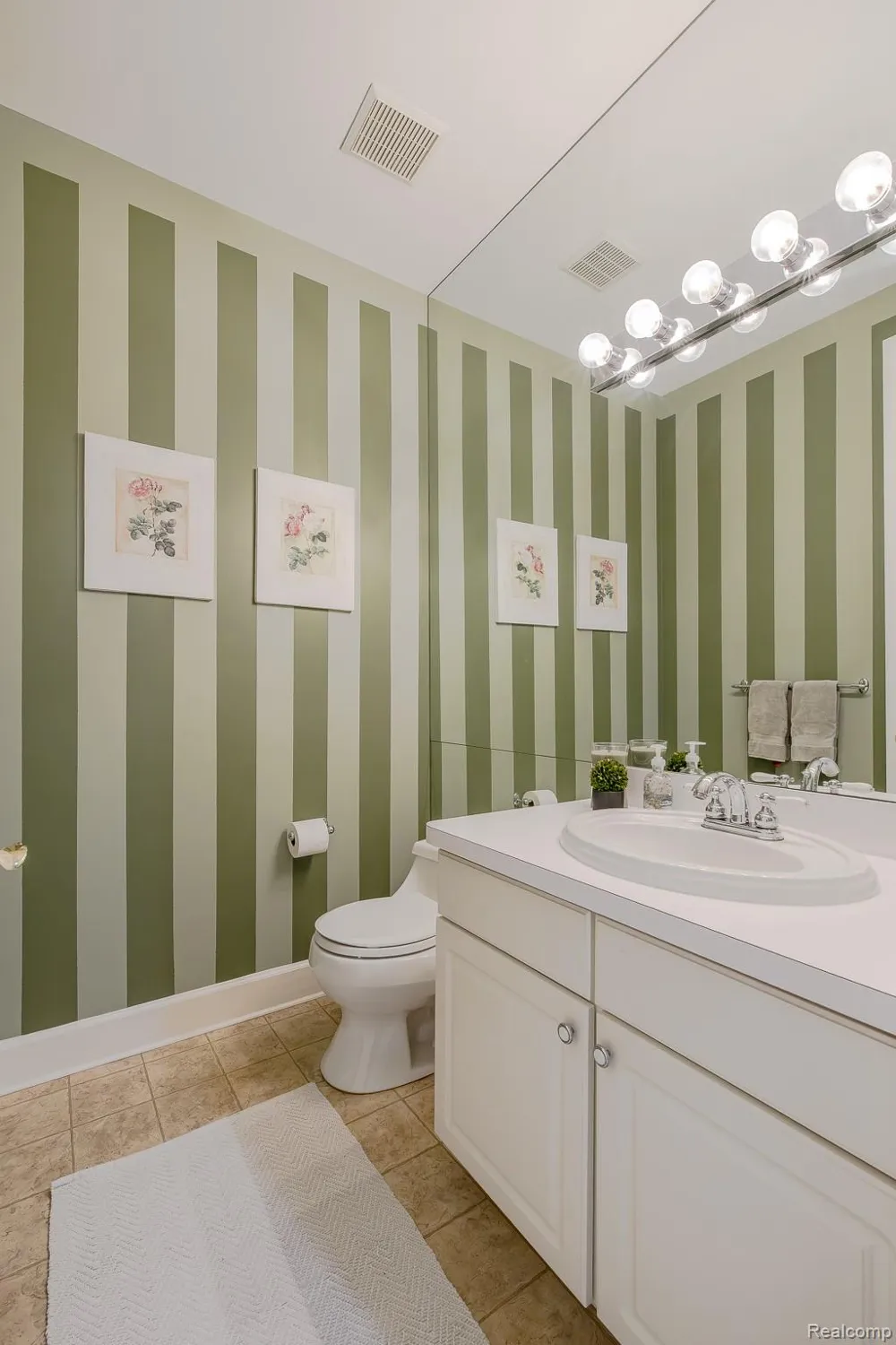 3720 Northwood Drive West Bloomfield Charter Township, MI 48324