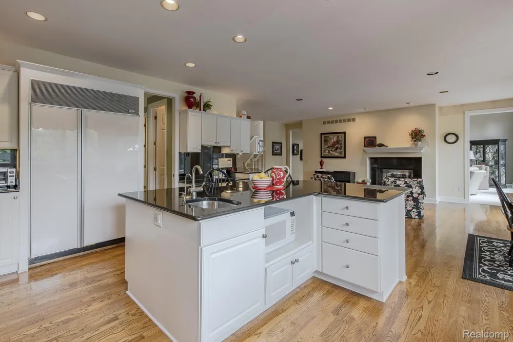 3720 Northwood Drive West Bloomfield Charter Township, MI 48324