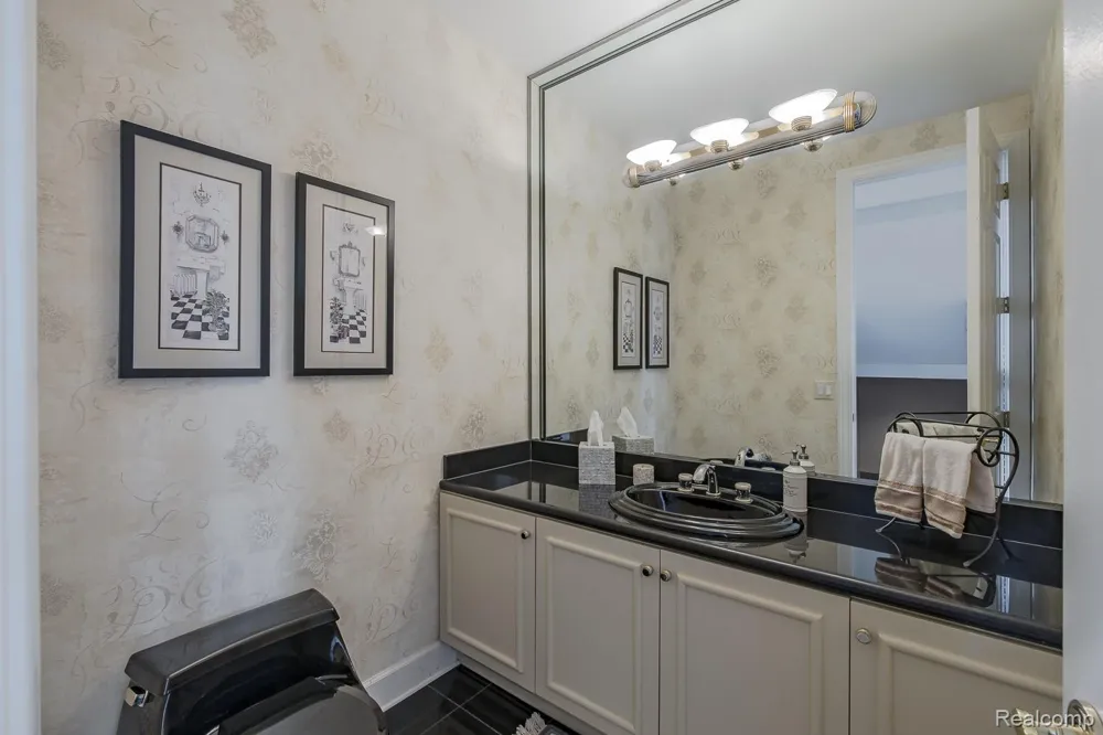 3720 Northwood Drive West Bloomfield Charter Township, MI 48324