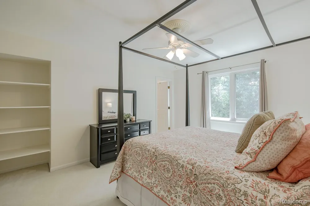 3720 Northwood Drive West Bloomfield Charter Township, MI 48324