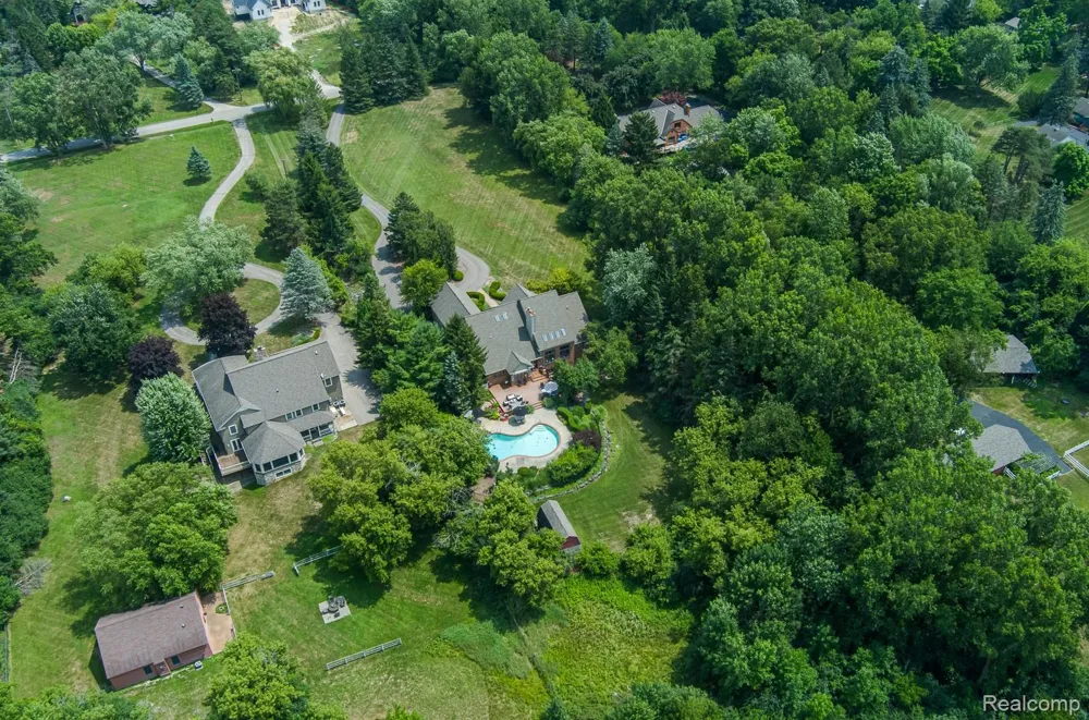 3720 Northwood Drive West Bloomfield Charter Township, MI 48324