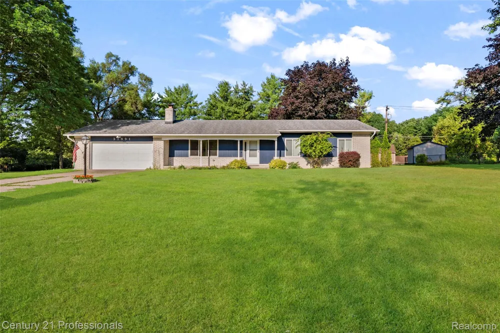 31991 STAMAN Farmington Hills City, MI 48336