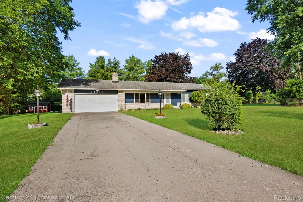 31991 STAMAN Farmington Hills City, MI 48336