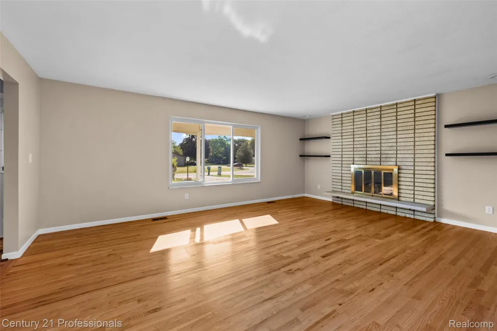 31991 STAMAN Farmington Hills City, MI 48336