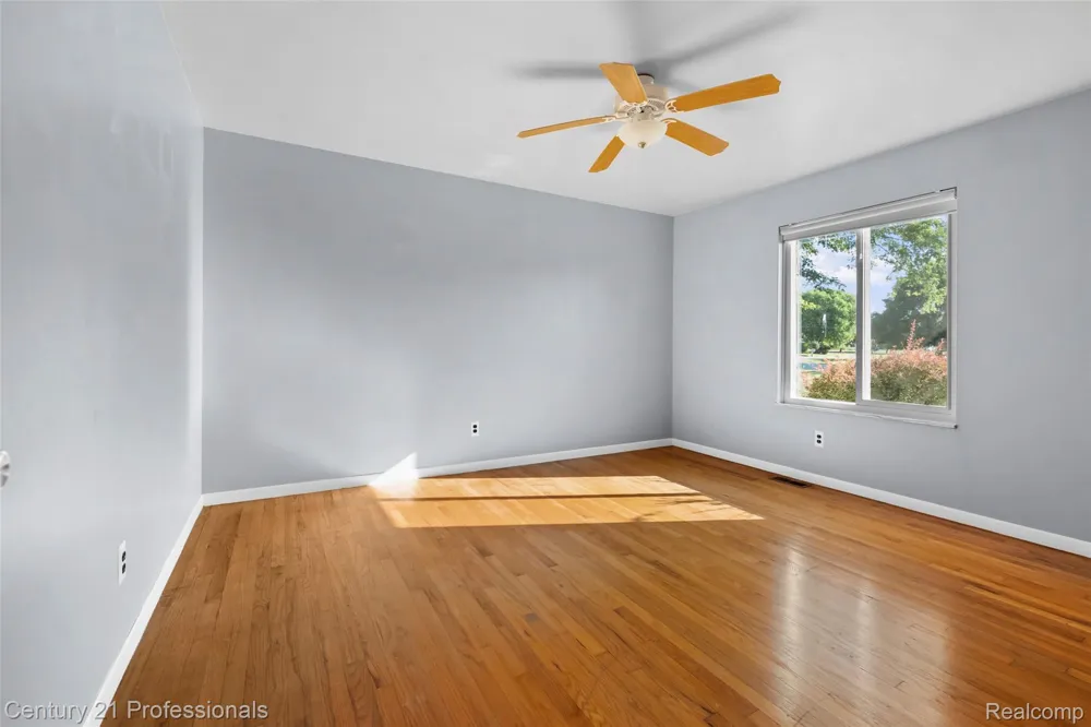 31991 STAMAN Farmington Hills City, MI 48336