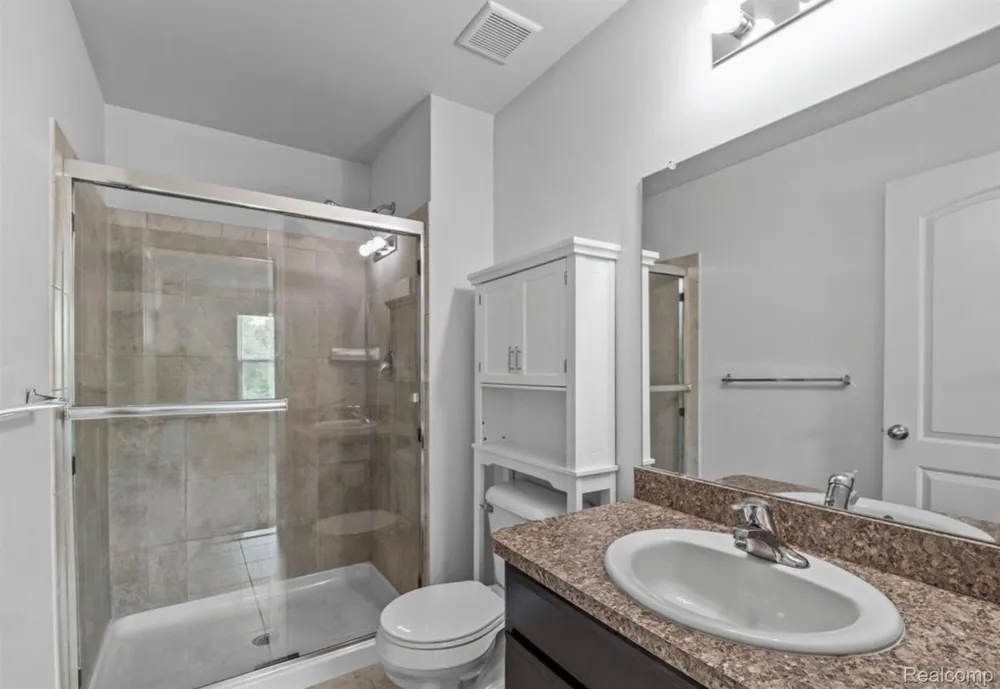 4621 BRADLEY CIRCLE Troy City, MI 48085