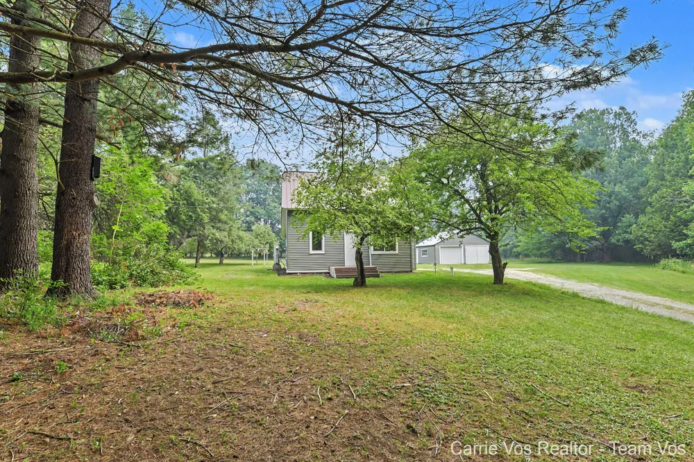 3251 E 46 ROAD Cherry Grove Township, MI 49601