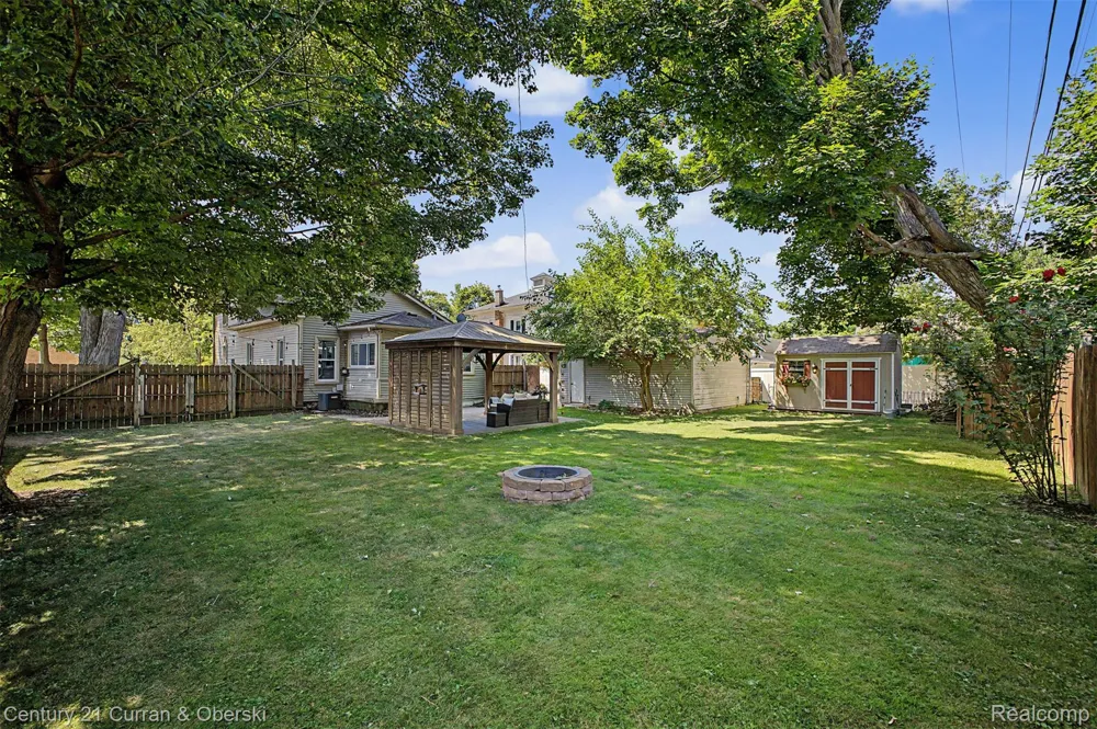 323 E Liberty Street South Lyon City, MI 48178